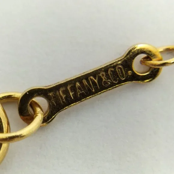 Tiffany & Co. Necklace 18K Gold Loving Heart Picasso - Picture 6 of 7